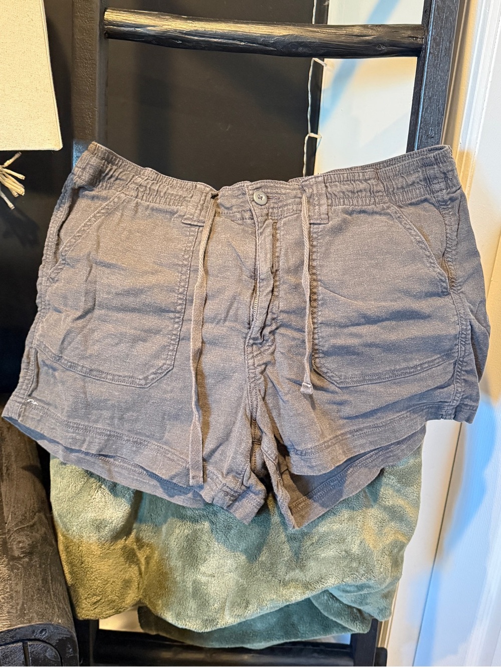 American Eagle Outfitters Gray Linen Cargo Shorts